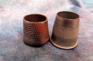 LARGE MIXED LOT OF 48 VINTAGE THIMBLES-MIXED METALS AND PLASTIC-SOME ADVERTISING